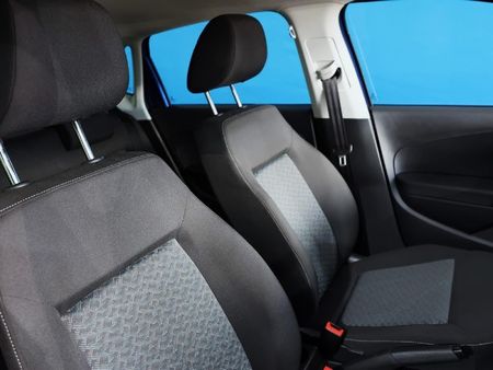 2026-Volkswagen-Polo-Vivo-14-Life_13
