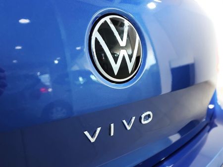 2026-Volkswagen-Polo-Vivo-14-Life_4