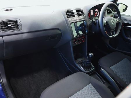 2026-Volkswagen-Polo-Vivo-14-Life_6