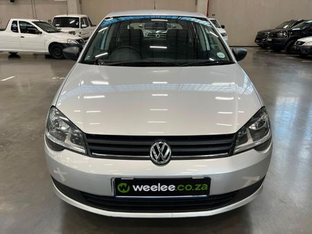 2015-Volkswagen-Polo-Vivo-GP-14-Blueline-5-dr_7