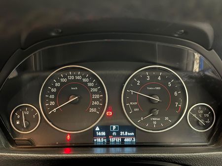 2017-BMW-3-Series-318i-M-Sport-Auto_10