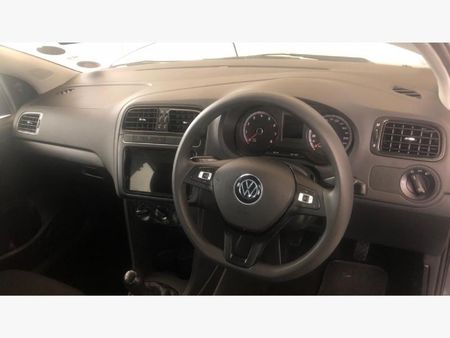 2024-Volkswagen-Polo-Vivo-14_6