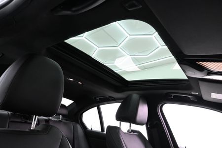 2022-BMW-3-Series-318i-M-Sport-Launch-Edition-Auto_12