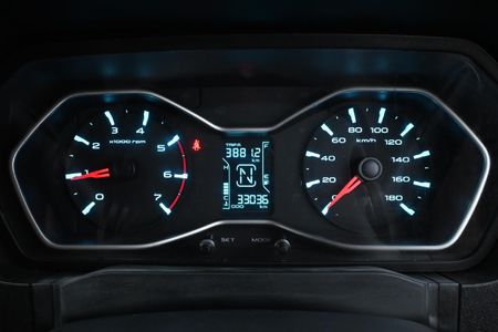 2023-Mahindra-Pik-Up-22-mHawk-S10-Double-Cab_16