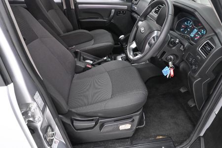 2023-Mahindra-Pik-Up-22-mHawk-S10-Double-Cab_5