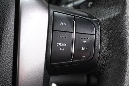 2021-Mahindra-Pik-Up-22-mHawk-S6-Double-Cab_16