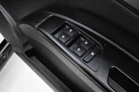 2021-Mahindra-Pik-Up-22-mHawk-S6-Double-Cab_17