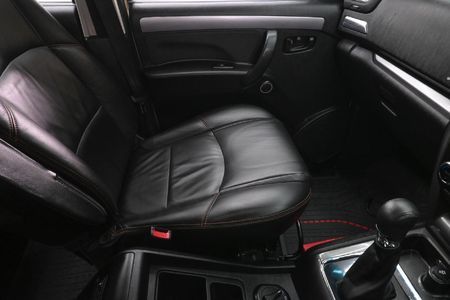 2023-Mahindra-Pik-Up-22-mHawk-S11-Dawn-4x4-Auto-Double-Cab_10