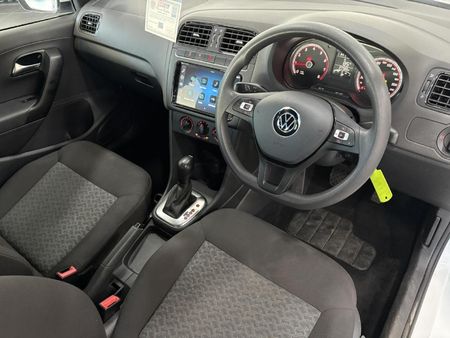2025-Volkswagen-Polo-Vivo-16-Life_2