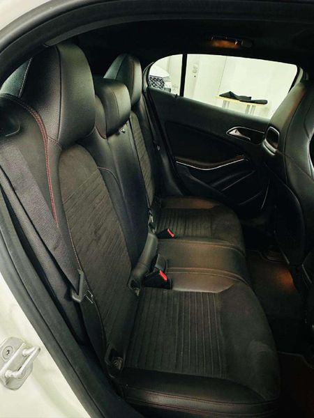 2016-Mercedes-Benz-GLA-220-CDI-Auto-4Matic_11