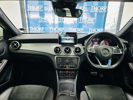 2016-Mercedes-Benz-GLA-220-CDI-Auto-4Matic_8