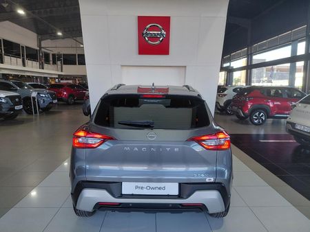 2025-Nissan-Magnite-10-Visia-AMT_4