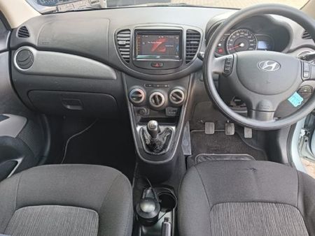 2013-Hyundai-i10-125-GLS-Fluid_13