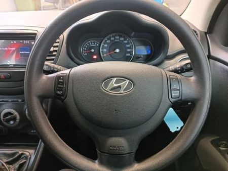 2013-Hyundai-i10-125-GLS-Fluid_14