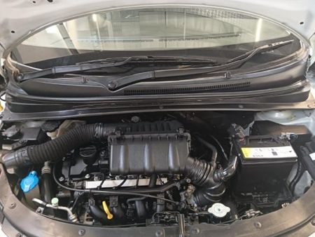 2013-Hyundai-i10-125-GLS-Fluid_26
