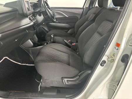 2025-Suzuki-Swift-12-GL_13