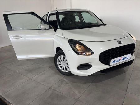 2025-Suzuki-Swift-12-GL_7