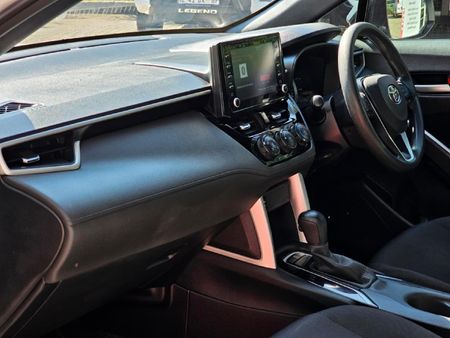 2023-Toyota-Corolla-Cross-18-XI_10