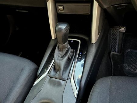 2023-Toyota-Corolla-Cross-18-XI_12