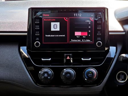 2023-Toyota-Corolla-Cross-18-XI_15