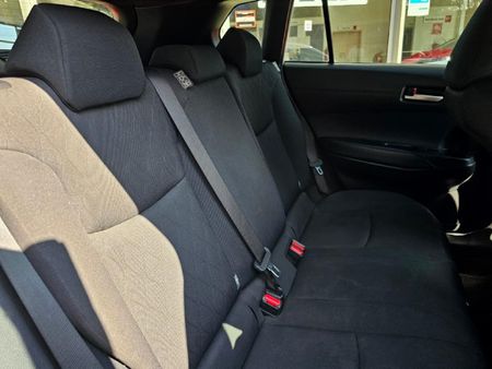 2023-Toyota-Corolla-Cross-18-XI_22