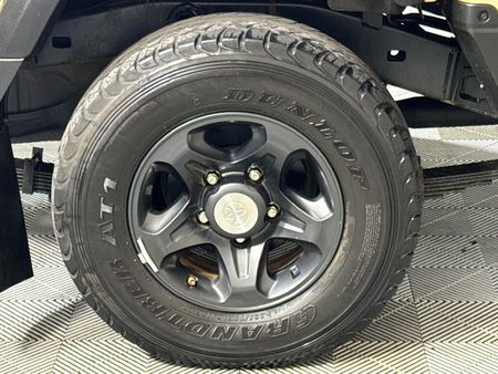 2025-Toyota-Land-Cruiser-79-28-GD-6-Auto-Double-Cab_7