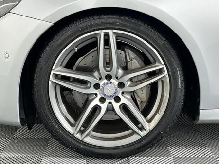 2017-Mercedes-Benz-E-Class-E-200-AMG_4