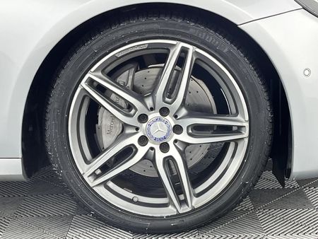 2017-Mercedes-Benz-E-Class-E-200-AMG_5