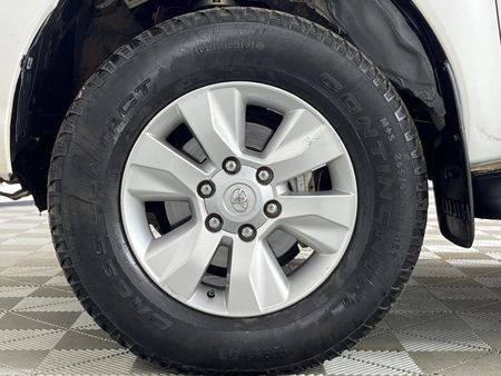 2017-Toyota-Hilux-28-GD-6-Raised-Body-Raider-Extended-Cab_2