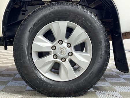2017-Toyota-Hilux-28-GD-6-Raised-Body-Raider-Extended-Cab_4