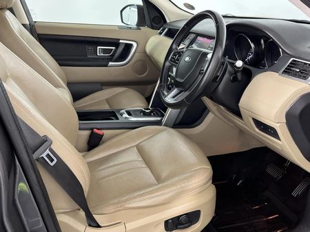 2019-Land-Rover-Discovery-Sport-20i4-D-HSE_9