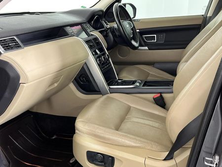 2019-Land-Rover-Discovery-Sport-20i4-D-HSE_8