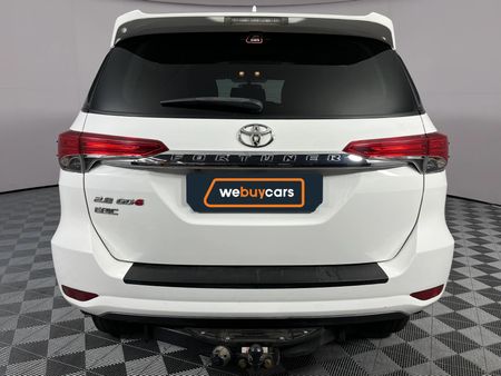 2020-Toyota-Fortuner-28-GD-6-Epic-Auto_19