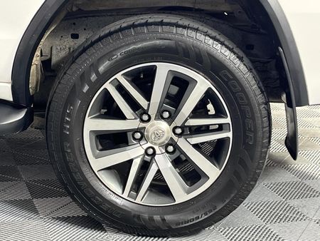 2020-Toyota-Fortuner-28-GD-6-Epic-Auto_6