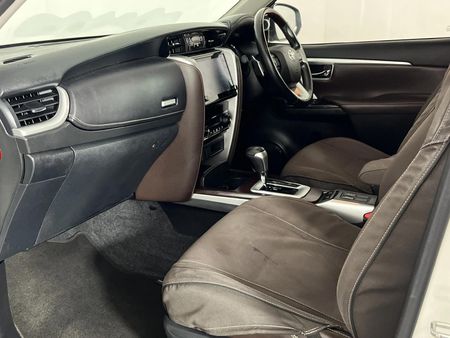 2020-Toyota-Fortuner-28-GD-6-Epic-Auto_8