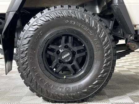 2024-Toyota-Land-Cruiser-79-45-D-Double-Cab_7