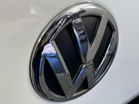 2017-Volkswagen-Amarok-20-BiTDI-Highline-132kW-Auto-Double-Cab_11