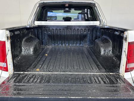 2017-Volkswagen-Amarok-20-BiTDI-Highline-132kW-Auto-Double-Cab_13