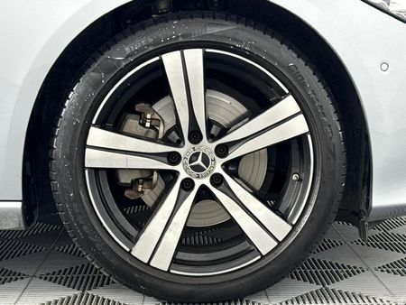 2022-Mercedes-Benz-C-Class-C-200-Auto_5