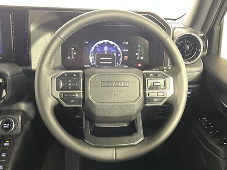 2024-Toyota-Land-Cruiser-Prado-TX-28GD-Auto_9