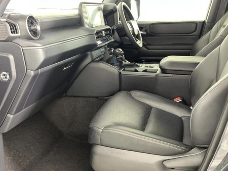 2024-Toyota-Land-Cruiser-Prado-TX-28GD-Auto_5