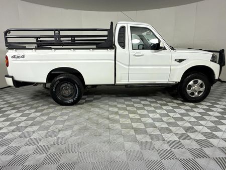 2024-Mahindra-Pik-Up-22-mHawk-S6-4x4-Single-Cab_8