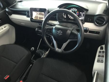 2019-Suzuki-Ignis-12-GLX_9