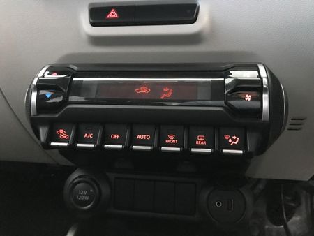 2019-Suzuki-Ignis-12-GLX_13