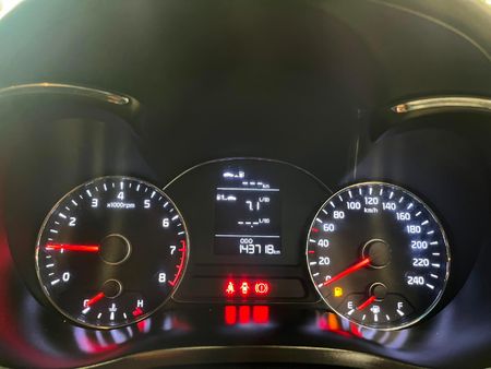 2014-Kia-Cerato-16-EX-5-dr_10