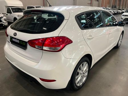 2014-Kia-Cerato-16-EX-5-dr_2