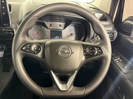 2019-Opel-Combo-Life-Enjoy-16-TD_11