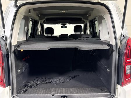 2019-Opel-Combo-Life-Enjoy-16-TD_13
