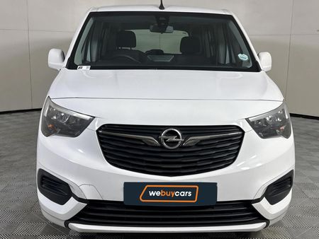 2019-Opel-Combo-Life-Enjoy-16-TD_15