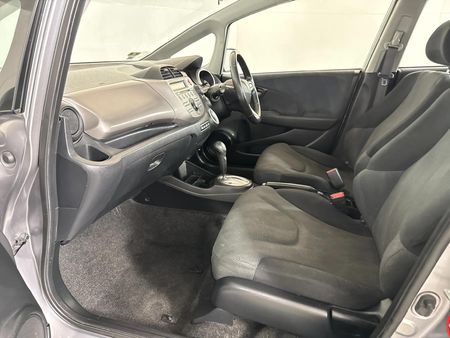 2009-Honda-Jazz-15i-EX-Auto_7